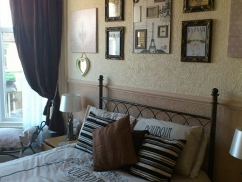 The Manhattan Bed & Breakfast Blackpool